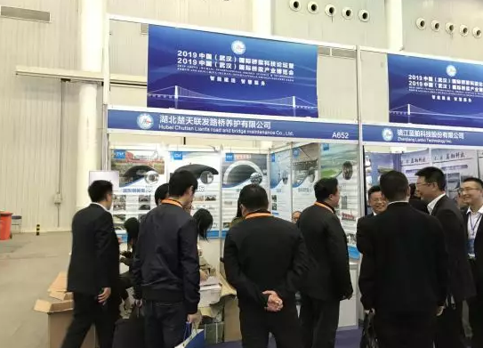 六國(guó)橋梁專(zhuān)家共商智能發(fā)展，楚天聯(lián)發(fā)攜耐火材料亮相中國(guó)橋博會(huì)